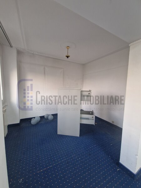 Tineretului, Spatiu comercial- birou.  2 camere decomandat, 67 mp.
