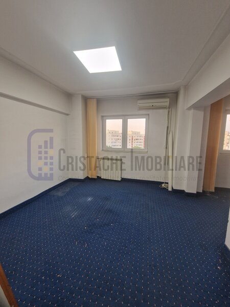 Tineretului, Spatiu comercial- birou.  2 camere decomandat, 67 mp.